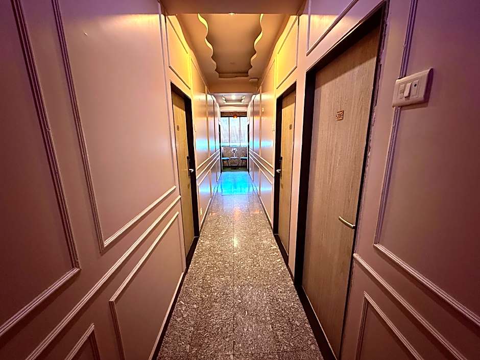 Hotel Alka Residency