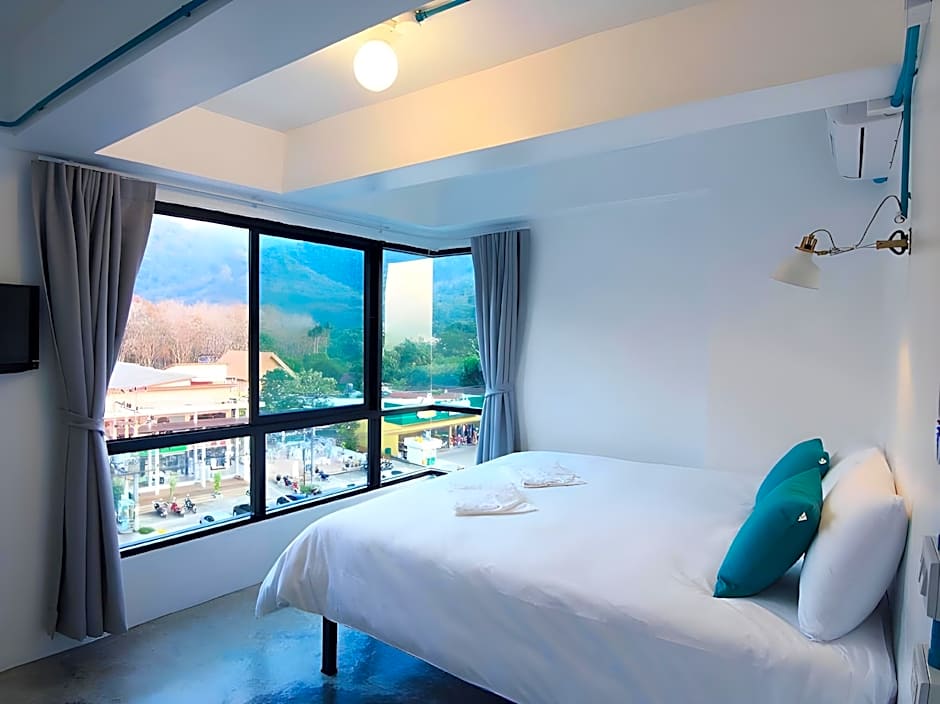 To Zleep Hotel Khaolak