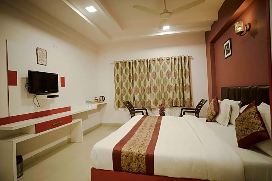 Hotel Ashapura Palace