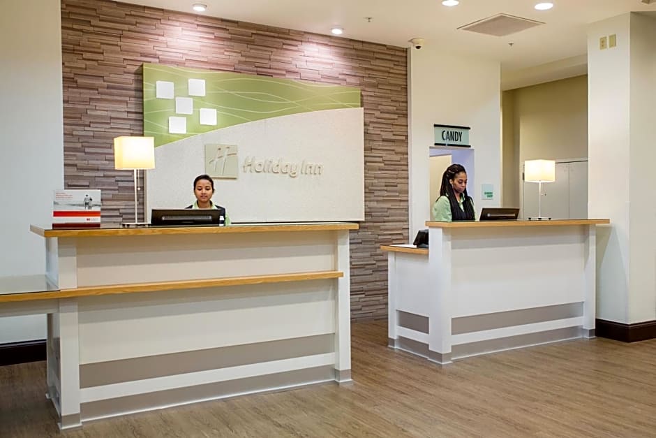 Holiday Inn Hotel & Suites Bloomington Airport By IHG