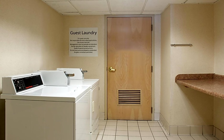 Holiday Inn Hotel & Suites Chicago - Downtown by IHG