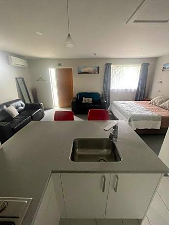 Studio with Spa Bath