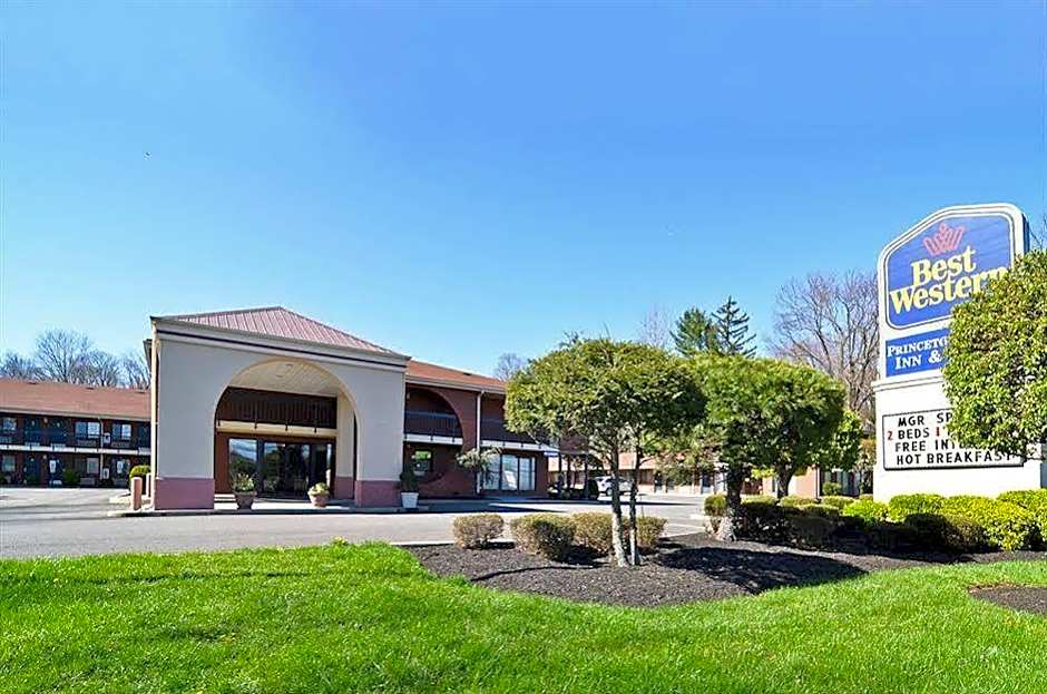 MHO Inn & Suites