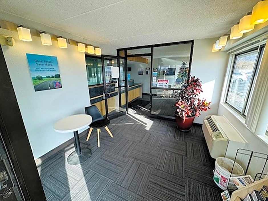 Motel 6-Cedar Rapids, IA