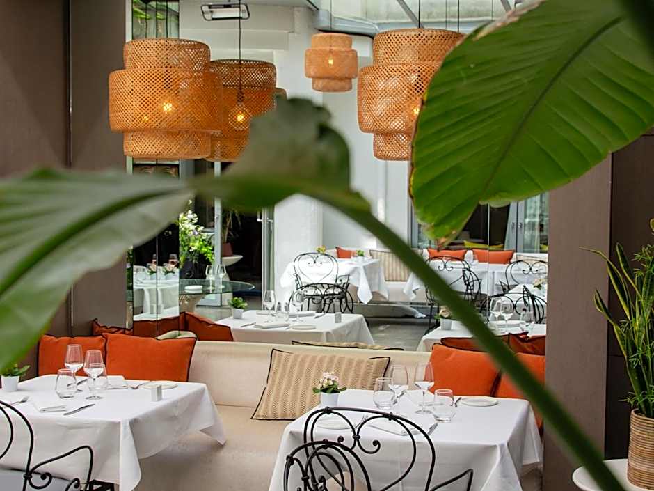 Hôtel De Sers Champs Elysées Paris