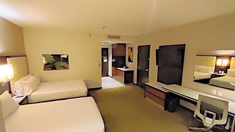 Double Room with Two Double Beds - Disability Access