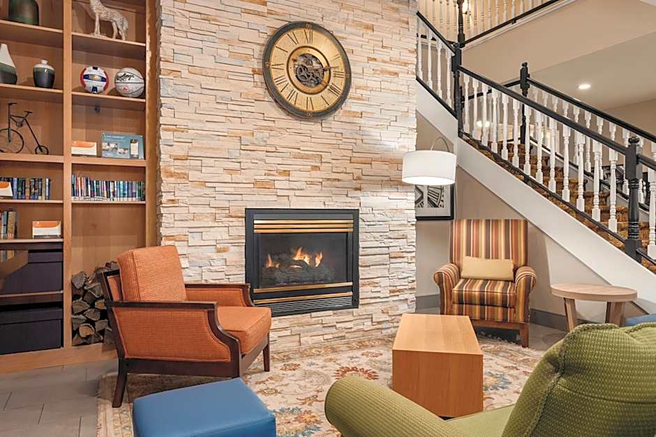 Country Inn & Suites by Radisson, Dakota Dunes, SD