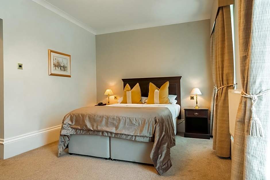 Farington Lodge Hotel