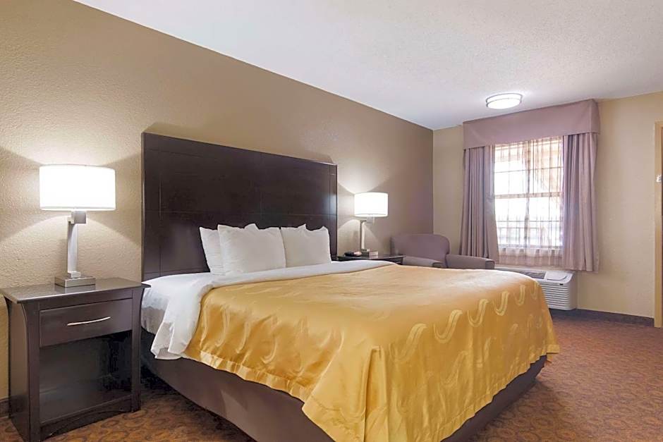 Quality Inn Magnolia