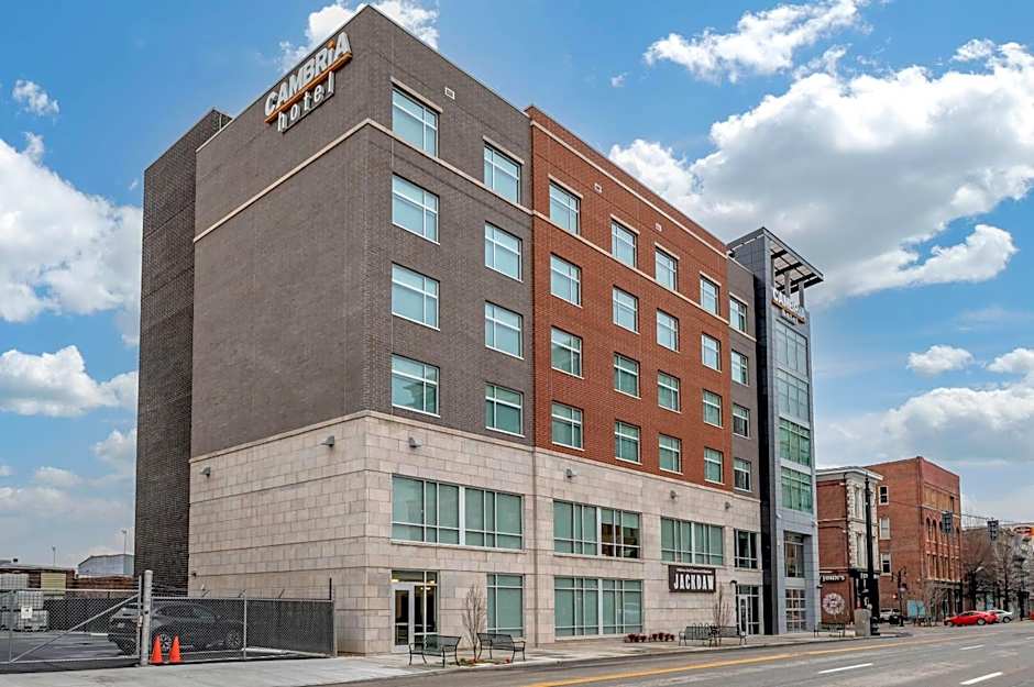 Cambria Hotel Louisville Downtown-Whiskey Row