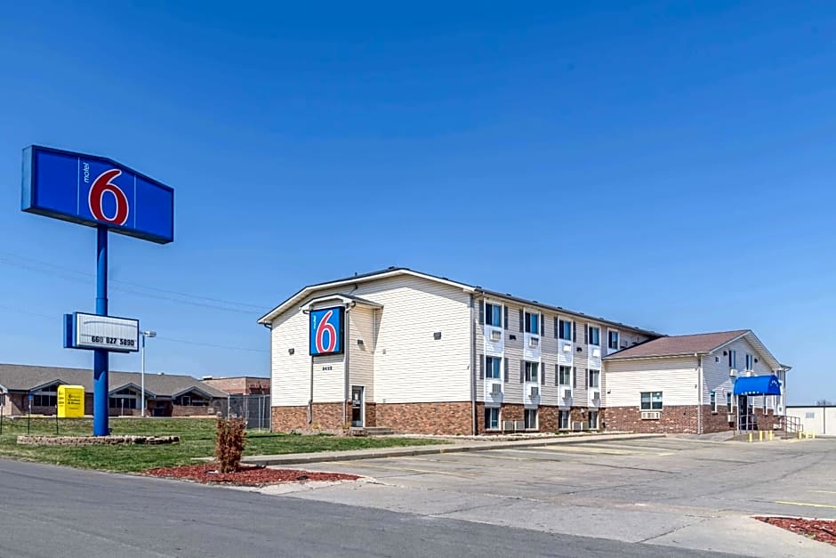 Motel 6-Sedalia, MO