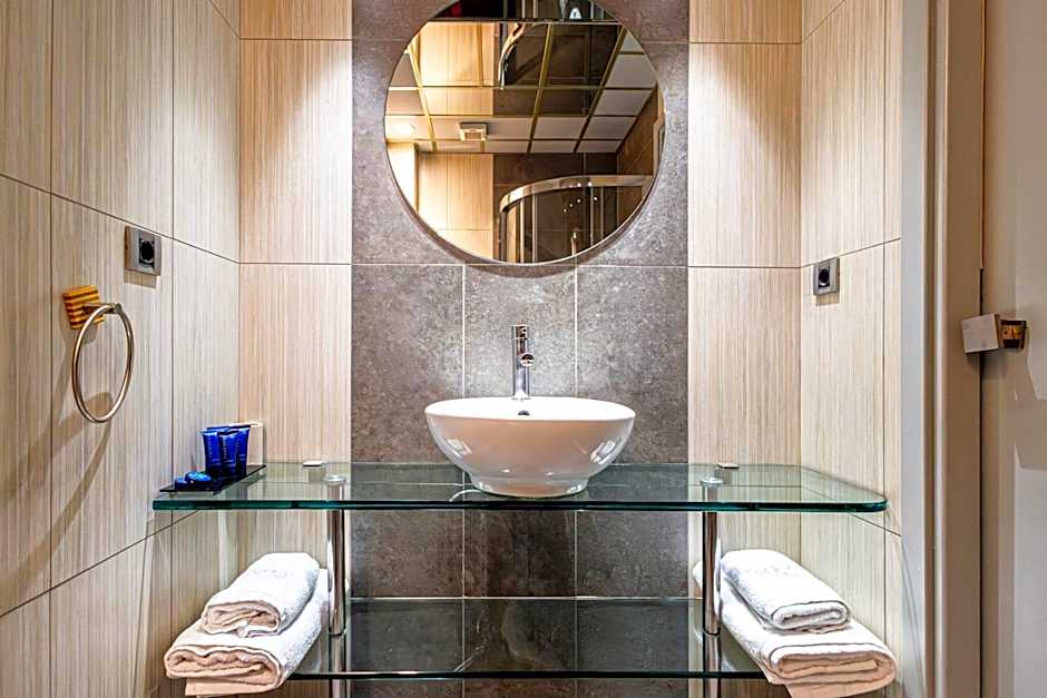 Comfy Boutique Hotel