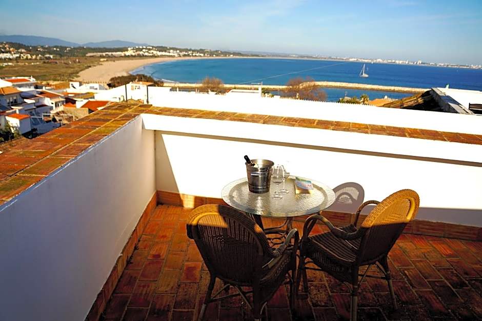 Baluarte da Vila Apartments