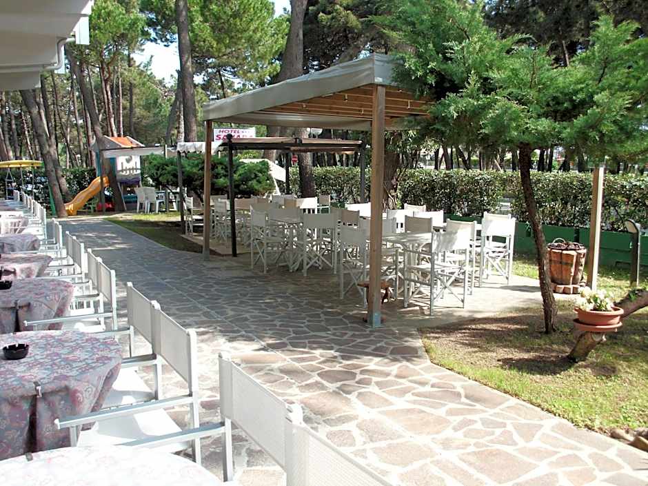 Hotel Sahara