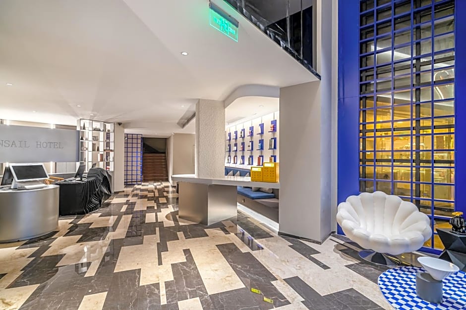 Insail Hotels (Guangyuanxincun Jingtai Pedestrian Street Guangzhou)