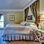 Monroe Manor Inn