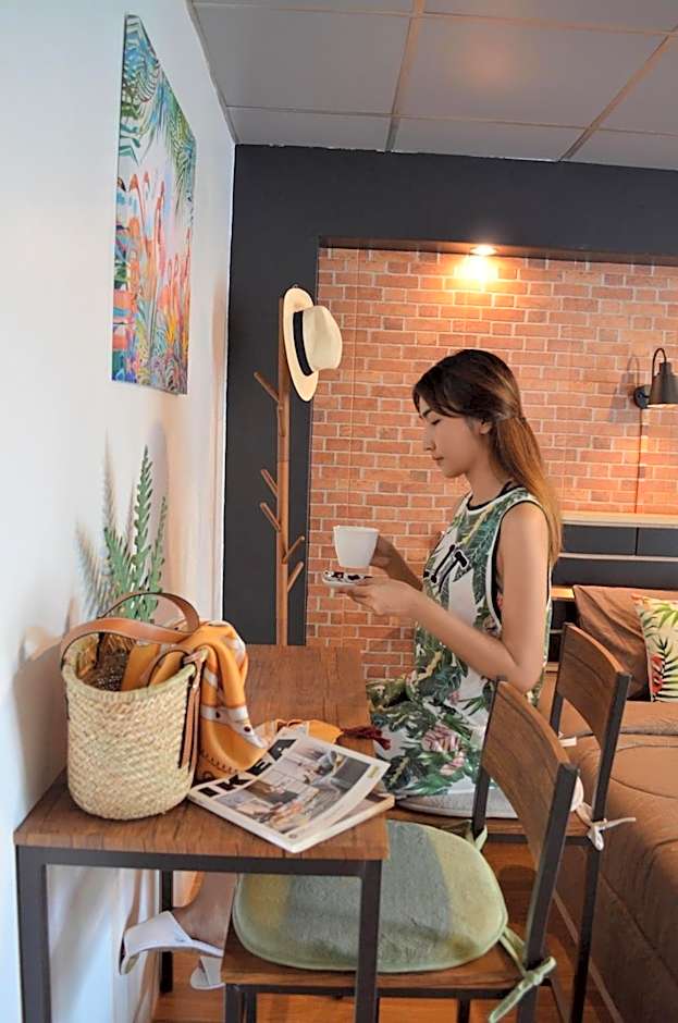 Dawnthaya Ayutthaya Art House บ้านดอนธยๅ อยุธยา