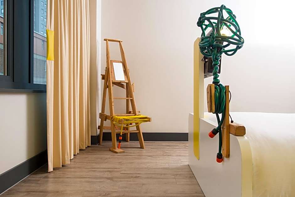 The Corner London City