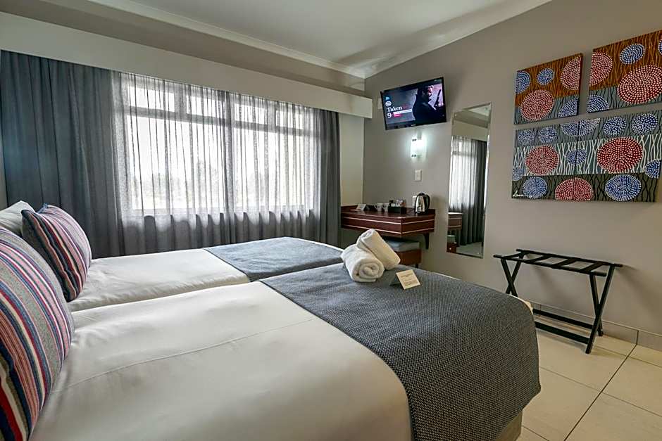 Hotel Savoy and Conference Centre