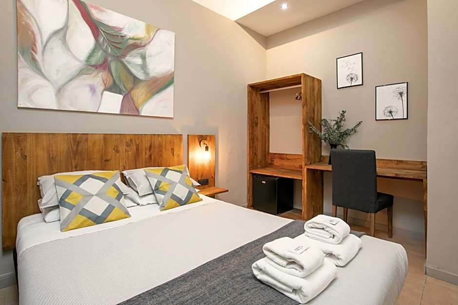 Jardinets Guest House