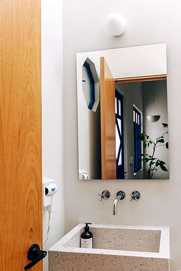 Casa Kali by Barrio México