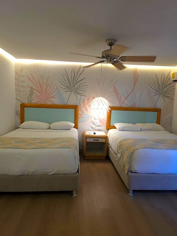 Hotel Cocoplum Beach