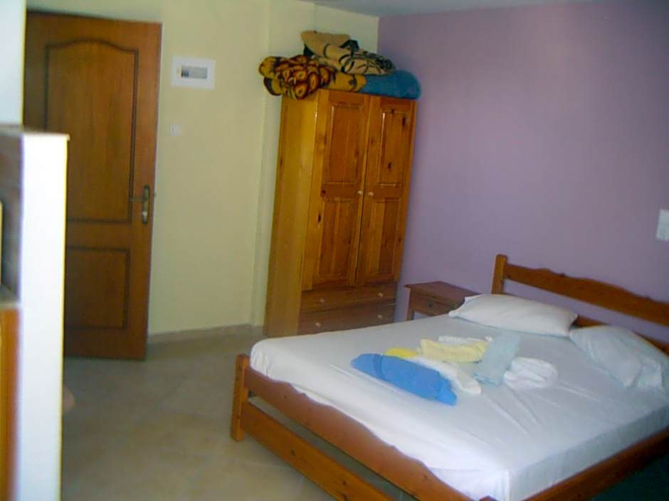 Studios by Climbing House