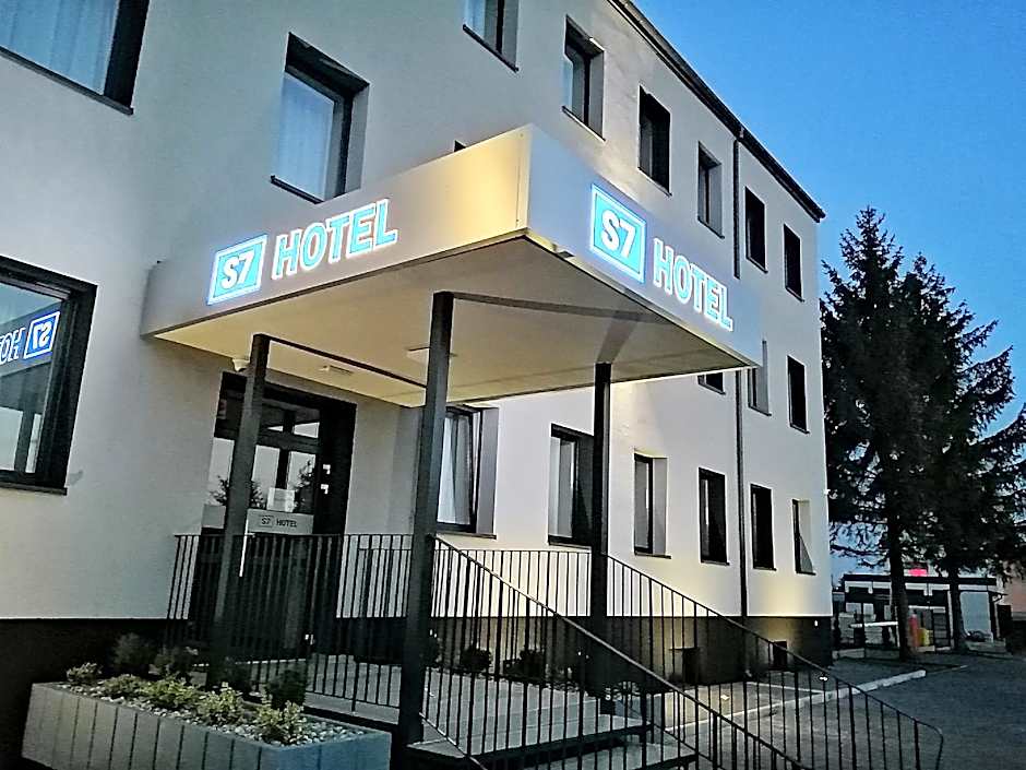 S7 Hotel