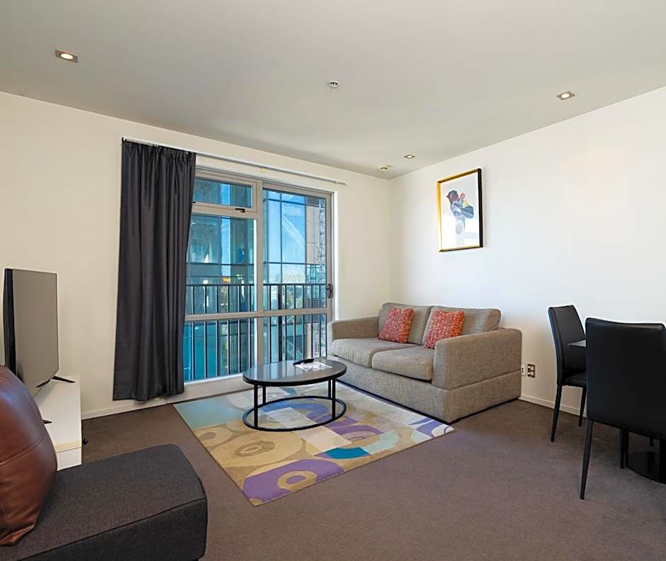 Auckland Harbour Suites