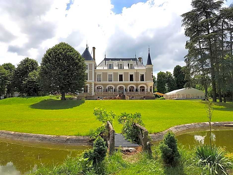 Eclosion Chateau Hotel & Restaurant