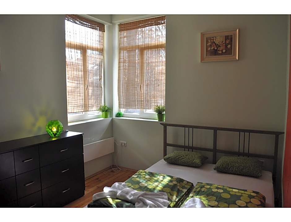 Elegance on a Budget - Rooms for Rent in Sofia Center