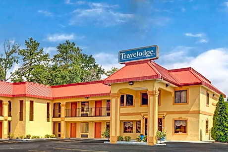 Travelodge by Wyndham Forest Park Atlanta South