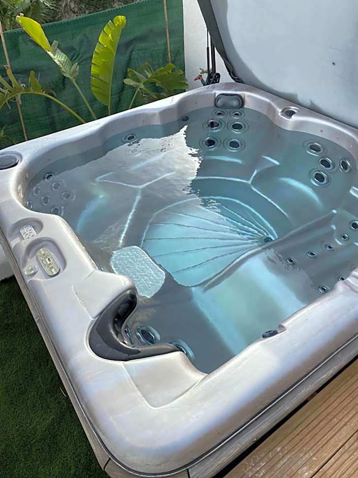 Hôtel La Villa Patricia - Charme et Tradition