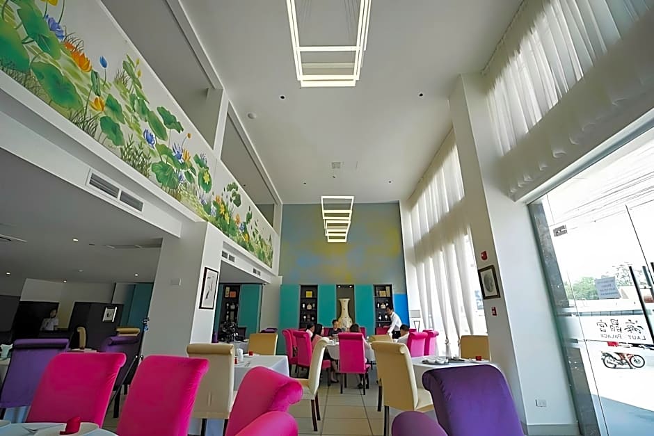 Blue Lotus Hotel