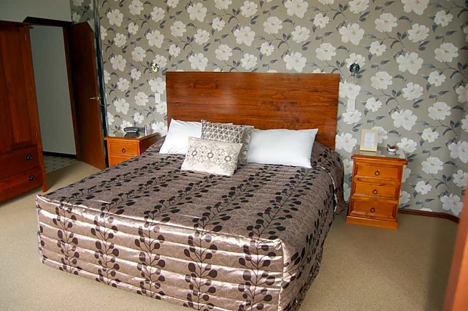 Photo 1 of 4 of Superior 1 Double Bed or 2 Beds, Garden View