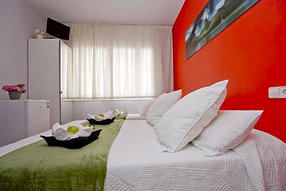 Barcelona City North Hostal