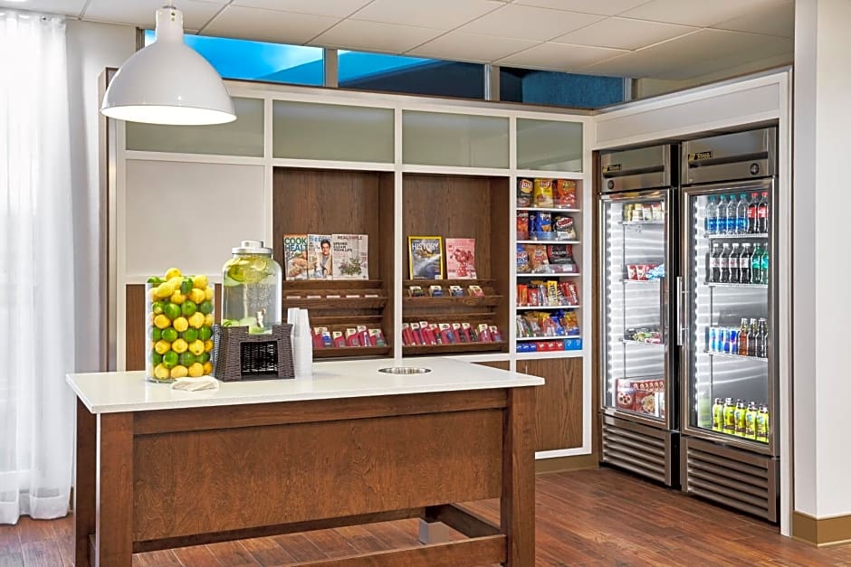 Holiday Inn Alexandria at Carlyle By IHG