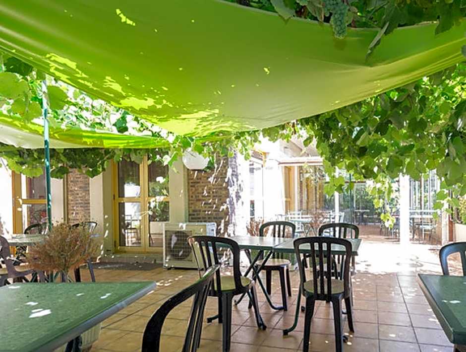 Hotel-Restaurant Isidore Nice Ouest