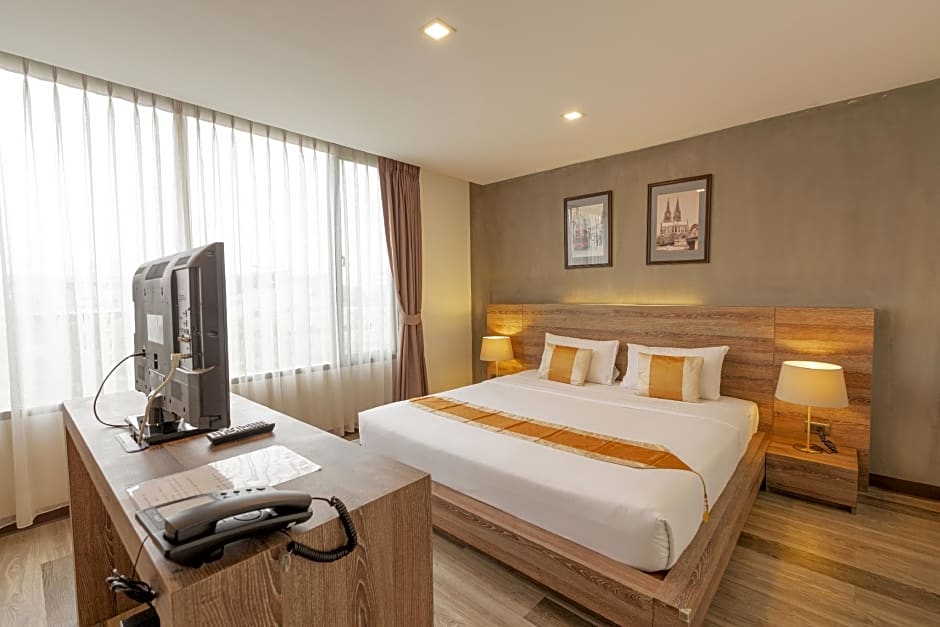 B2 Bangna Premier Hotel