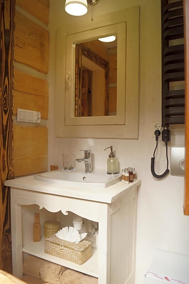 Smolnikowe Klimaty - Chyżula - Sauna&amp;Jacuzzi