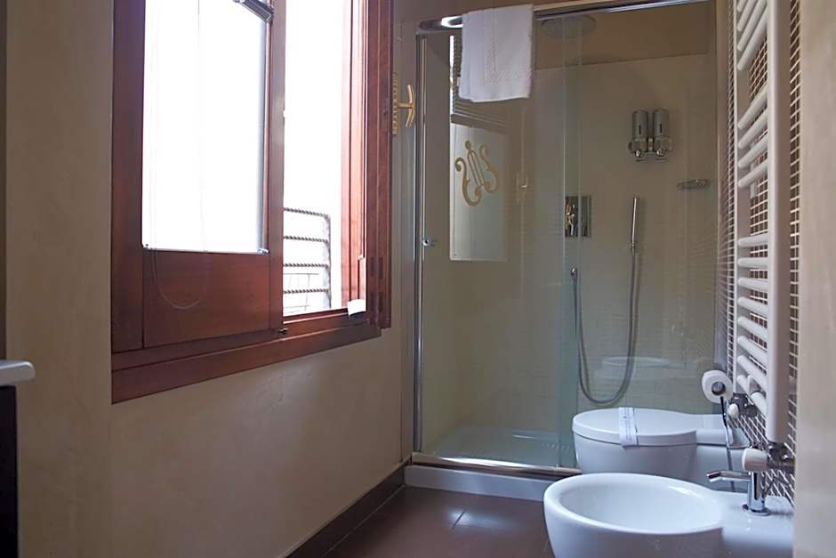 Apollo Suites