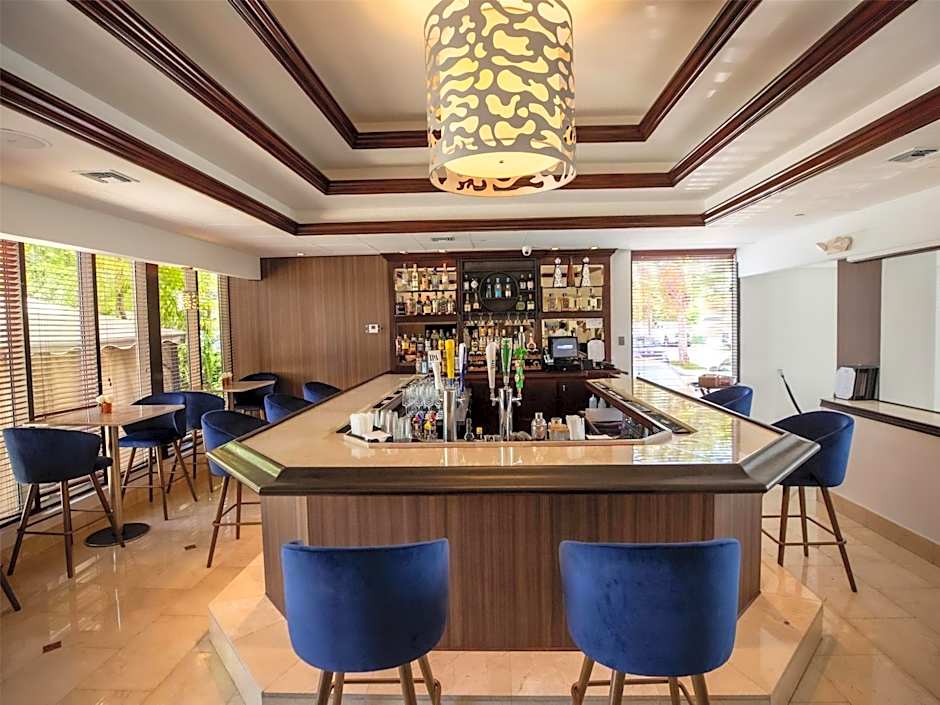 Regency Miami Airport by Sonesta