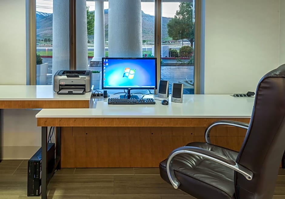 Holiday Inn Express Hotel & Suites Carson City By IHG