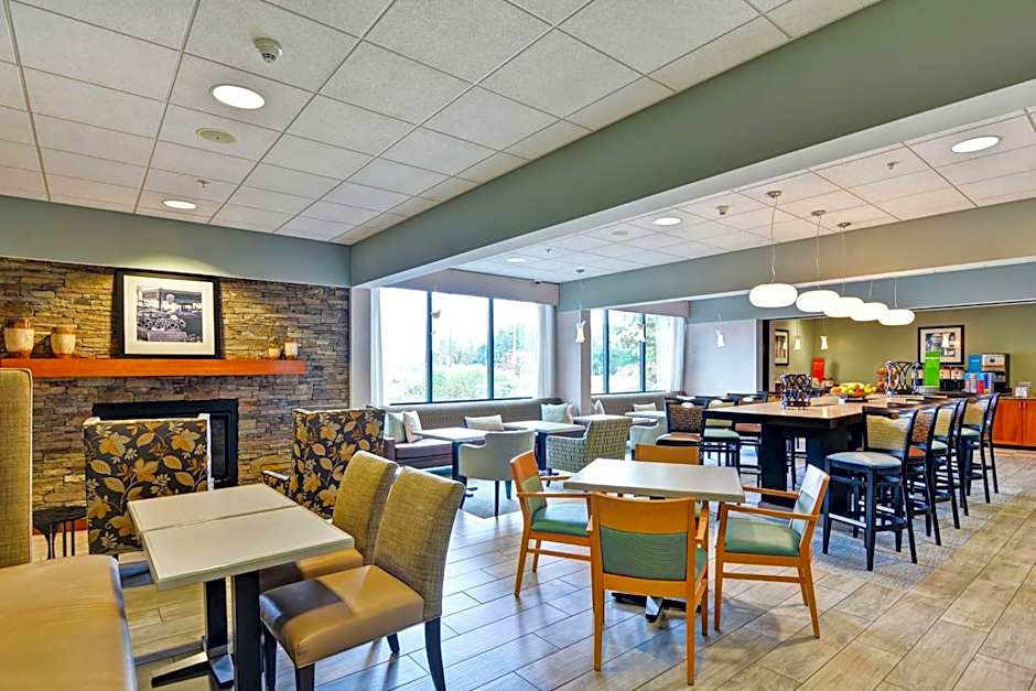 Hampton Inn By Hilton Lewisburg