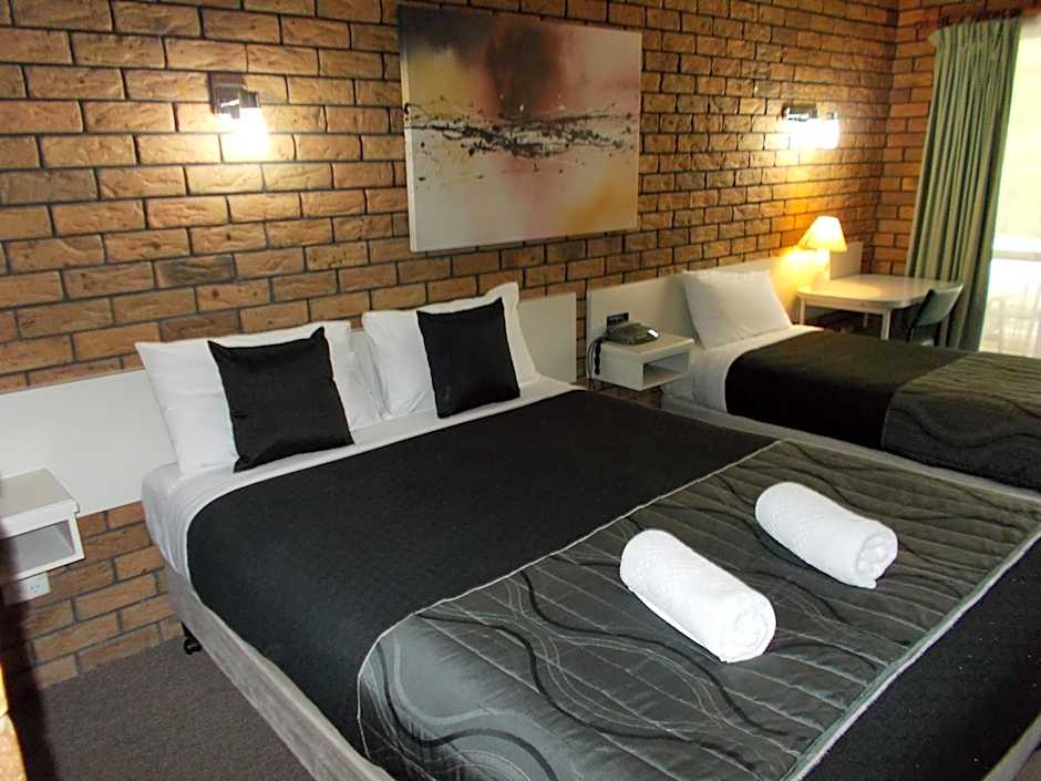 Park House Motor Inn