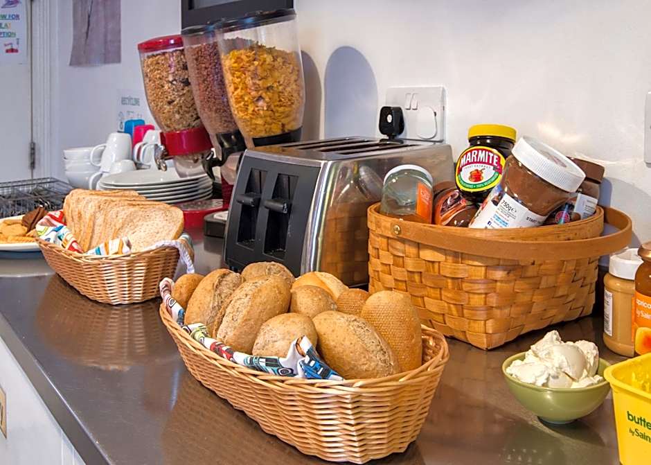 Astor Kensington Hostel