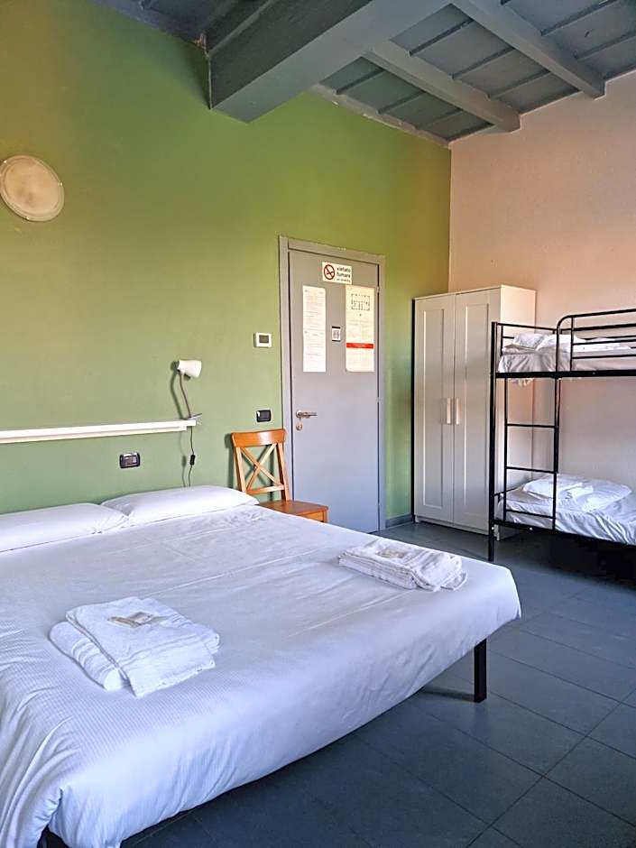 B&B e Ostello, Parco di Monza, CASCINA COSTA ALTA