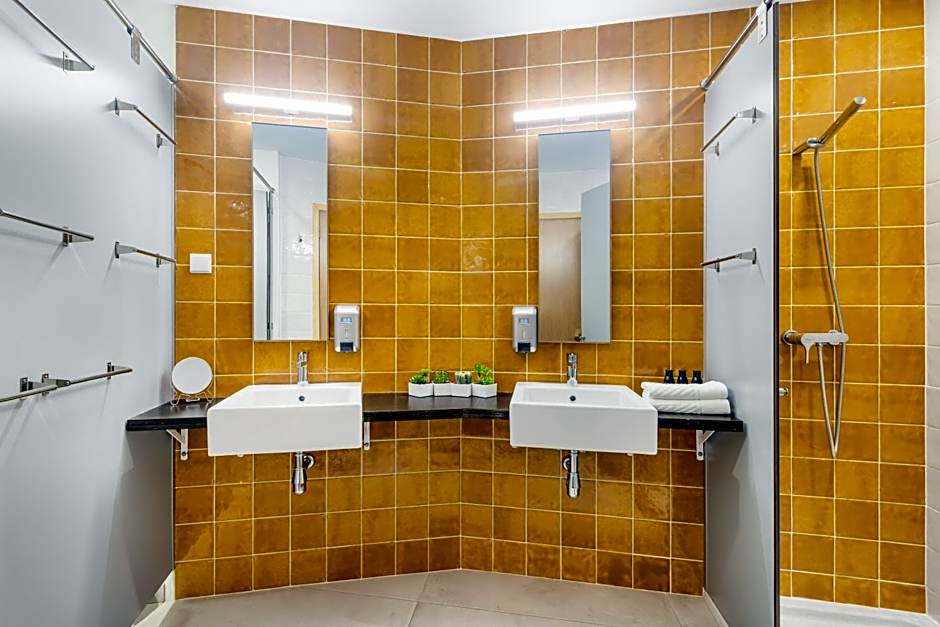 Bridge It - Suites & Views