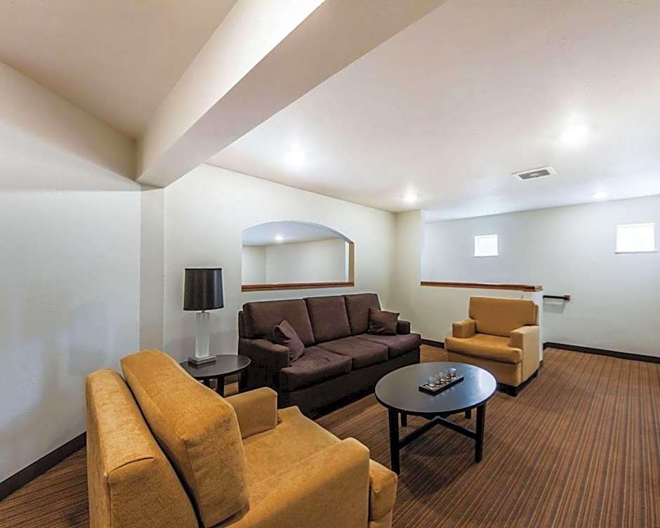 Sleep Inn & Suites