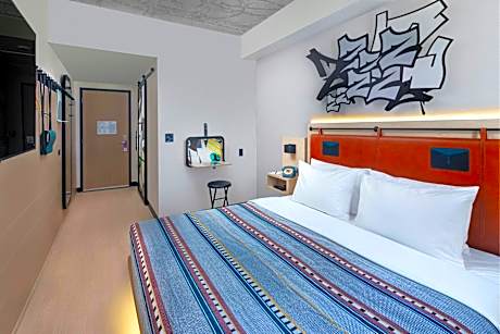 Graffiti Groove (City View)